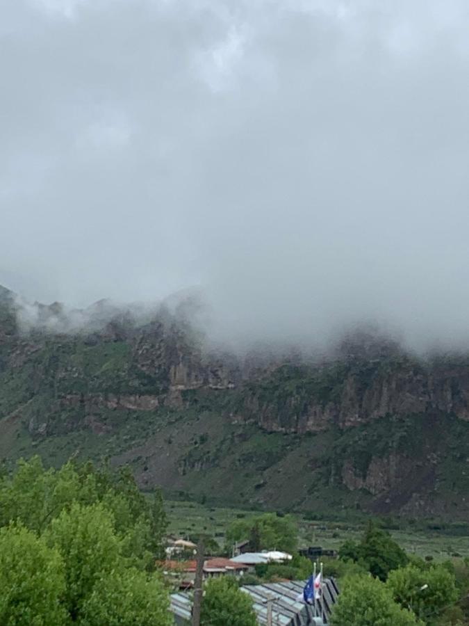 Guest House Oxygen Kazbegi Exterior foto